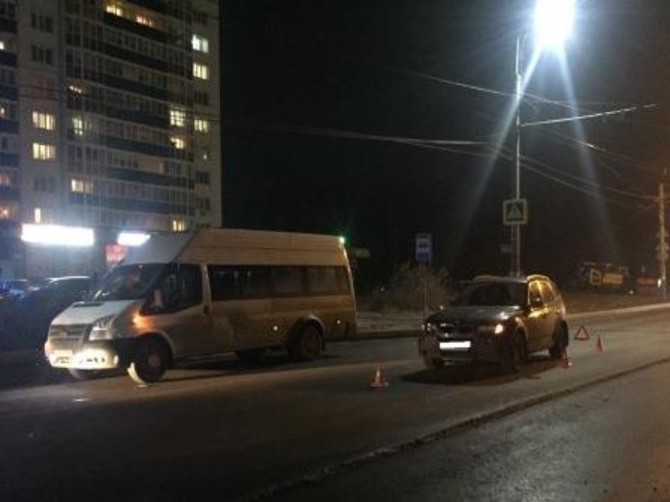 В Брянске на улице Литейной водитель BMW разбил голову пенсионерке