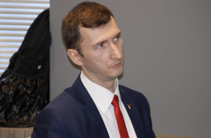 Брянского депутата Павлова шокировала доярка с зарплатой в 200 тысяч