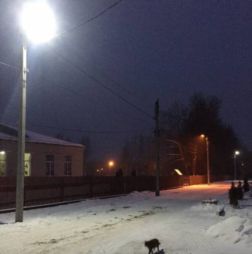 В Новозыбкове осветили дорогу к школе по улице Горького