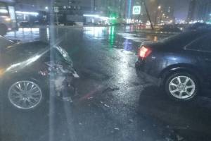 В Брянске на Горбатова водитель Mazda сломал позвоночник 17-летней девушке