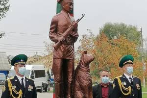 Новозыбковских пограничников оскорбил установленный в их честь памятный знак