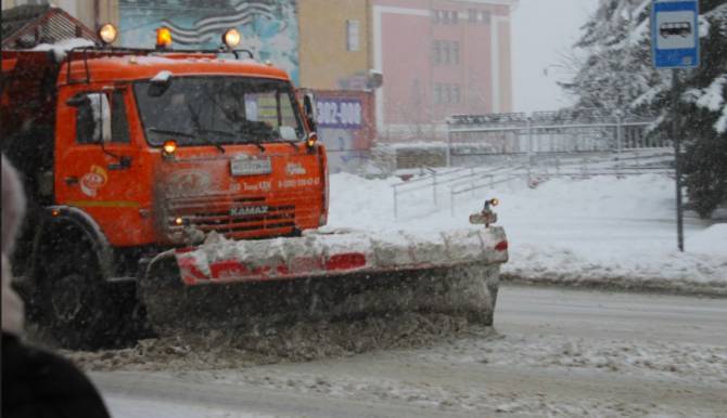 В Брянской области железные дороги от снега спасут 16 единиц спецтехники
