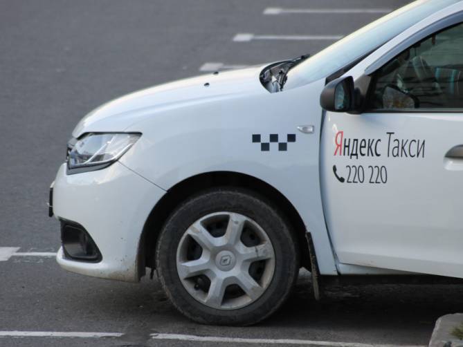 С начала года в Брянске произошло десять аварий с такси