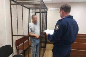 В Клинцах торговавший сигаретным контрафактом иностранец пытался подкупить полицейского