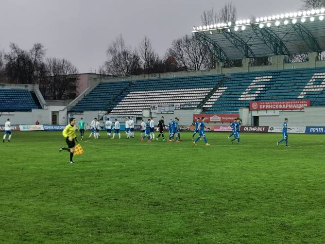В Брянске начался матч «Динамо» - «Чертаново»