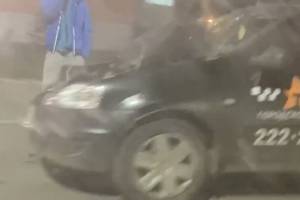 В Брянске машина «Городского такси» попала в серьёзное ДТП