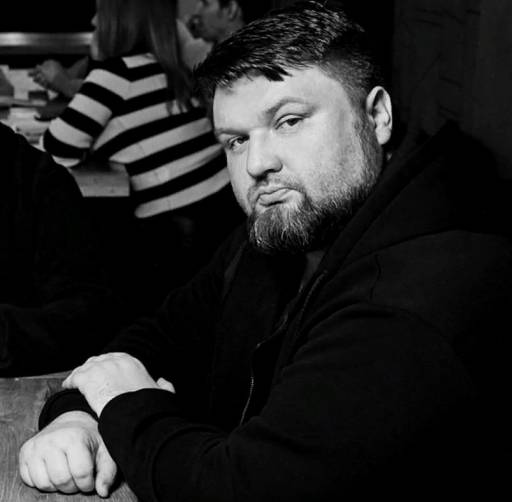 В Брянске скоропостижно скончался организатор концертов 41-летний Антон Феськов