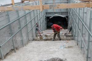 В Брянске на ремонте подземного перехода потребовались дополнительные рабочие руки