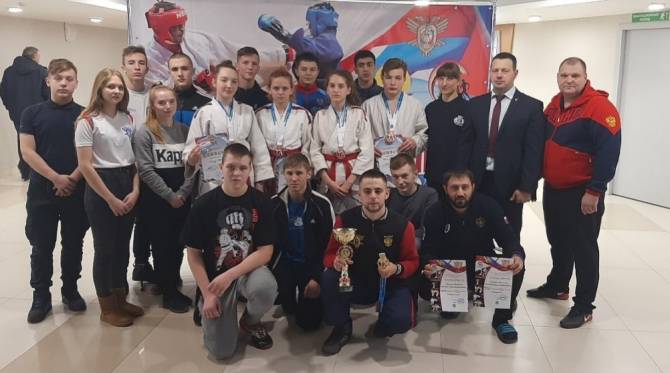 Брянские спортсмены привезли 13 медалей из Курска