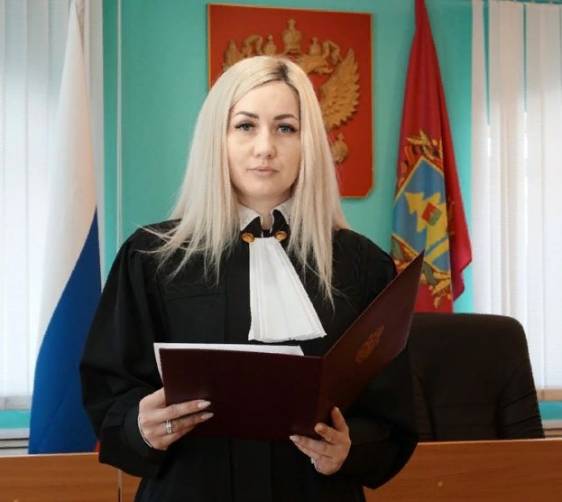 Мировым судьей участка №67 в Бежицком районе Брянска стала Елена Головкина