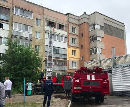 В Брянске при взрыве газа в квартире пострадал человек