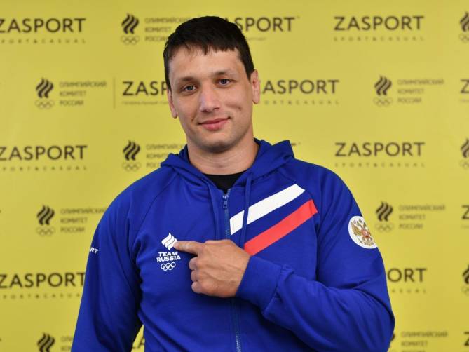Брянский самбист Осипенко стал девятикратным Чемпионом мира