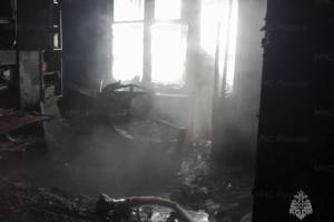 В Брянске во время пожара в квартире пятиэтажки погибла женщина 