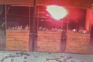 В Брянске недовольный оплатой за ремонт дома мастер сжег авто заказчицы