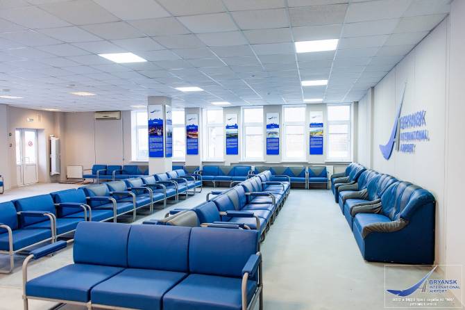 В брянском аэропорту во время вынужденного простоя отремонтировали зал ожидания