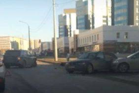 В Брянске на улице Советской в ДТП попали три легковушки 