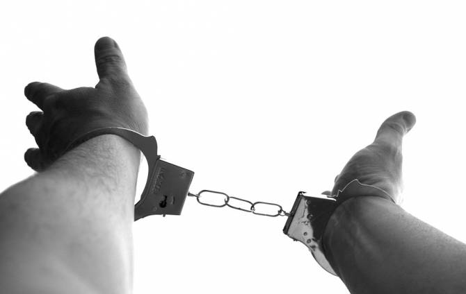 В Брянске поймали разносчика наркотических «закладок» 