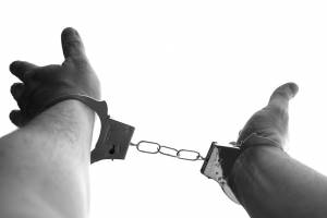 В Брянске поймали разносчика наркотических «закладок» 