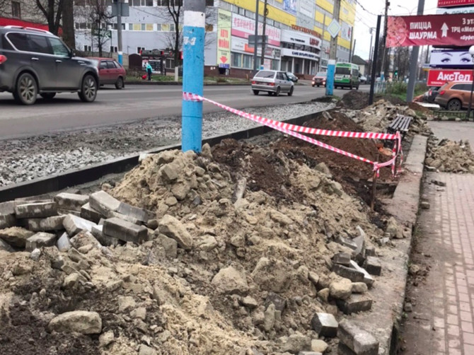 В Брянске продолжается расширение улицы Красноармейской