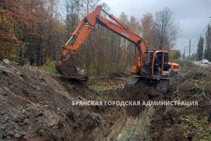 В Брянске строят водовод к поселку Чайковичи