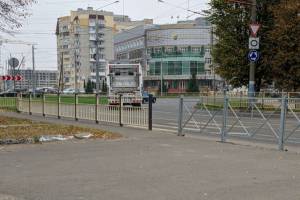 В Брянске на улице Советской пешеходов лишили перехода
