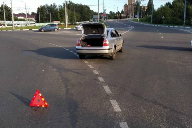 В Брянске разыскивают скрывшегося с места ДТП водителя