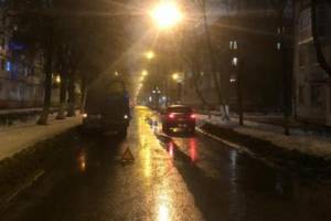 В Брянске на улице Димитрова легковушка сбила 49-летнюю женщину