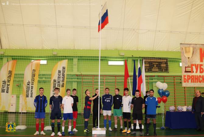 В Стародубе стартовал турнир по мини-футболу