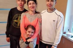 Незнакомец подарил попавшей в беду брянской семье 1 миллион рублей
