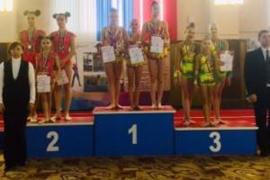Брянские акробатки завоевали бронзовые медали на Кубке России