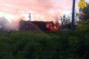 В Красногорском районе в сгоревшем доме погиб 92-летний мужчина