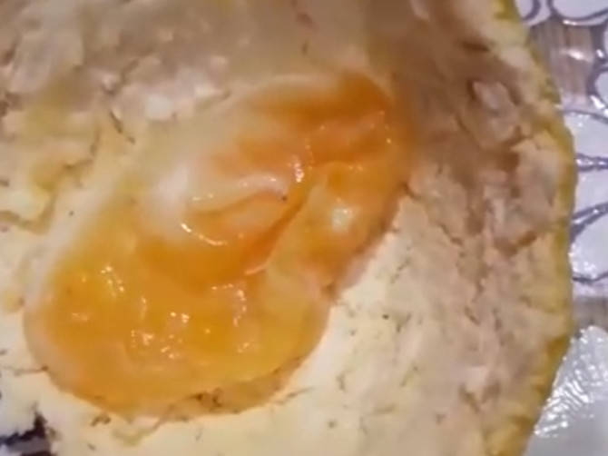 В Мглине в купленных в ресторане мандаринах обнаружили червей