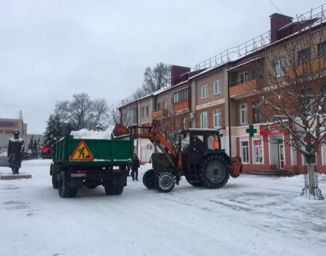 За три дня с улиц Брянска вывезли 3260 тонн снега