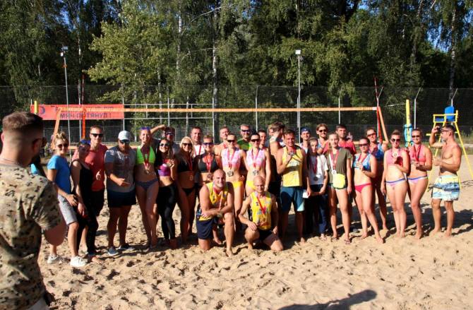 В Брянске прошёл международный турнир по пляжному волейболу