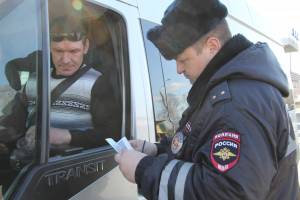 В Брянске за семь дней оштрафовали 93 маршрутчика
