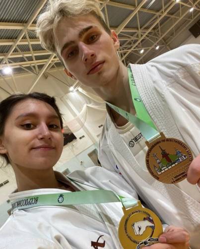Брянские каратисты завоевали две медали на всероссийских соревнованиях