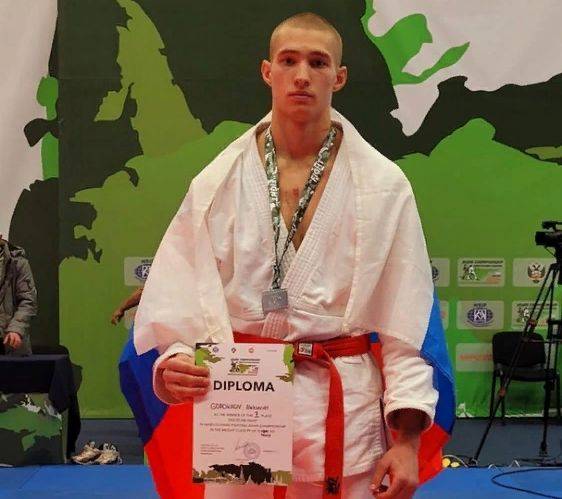 Брянец Александр Горохов завоевал серебро Кубка мира по рукопашному бою