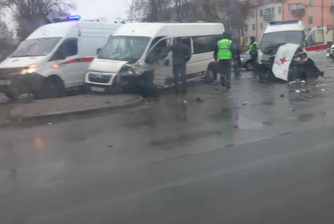 В Брянске 5 человек пострадали в ДТП с маршруткой №47 и «скорой»