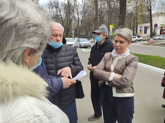 Поскандалившая с журналистами заммэра прославилась на всю Россию