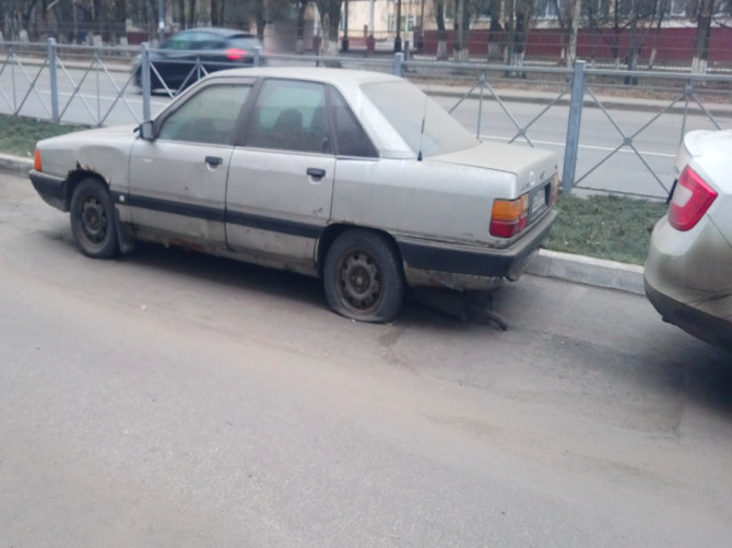 Брянск заполонили беспризорные автомобили