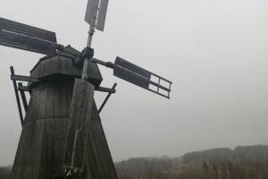 В Овстуге откроют отремонтированную ветряную мельницу