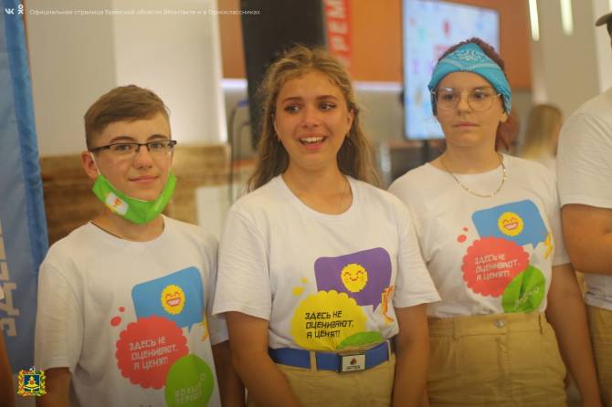 Трое брянских школьников победили в конкурсе «Большая перемена»