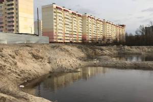 В Брянске разлившаяся Десна подобралась к многоэтажкам на Флотской