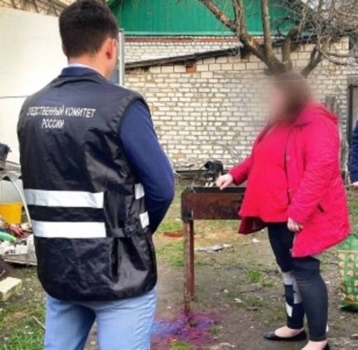 В Новозыбкове 33-летняя женщина убила сожителя ударом ножа в сердце