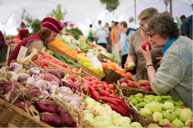 Жители Брянщины смогут пожаловаться на качество фруктов и овощей  