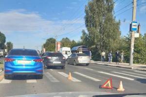 В Брянске попавший под машину 9-летний ребенок вышел на красный сигнал светофора