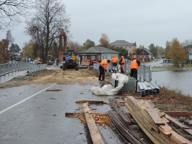 Погода в новозыбкове на месяц. Сураж новый мост. Мост Сураж Пролетарий. Строительство моста в Сураже Брянской области. Новый мост город Сураж.