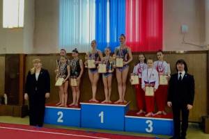 Брянские акробатки заняли третье место на Всероссийских соревнованиях