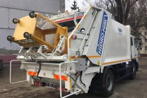 В Брянске протестировали новый мусоровоз