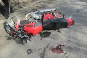 В Клинцовском районе в ДТП погиб мотоциклист без прав